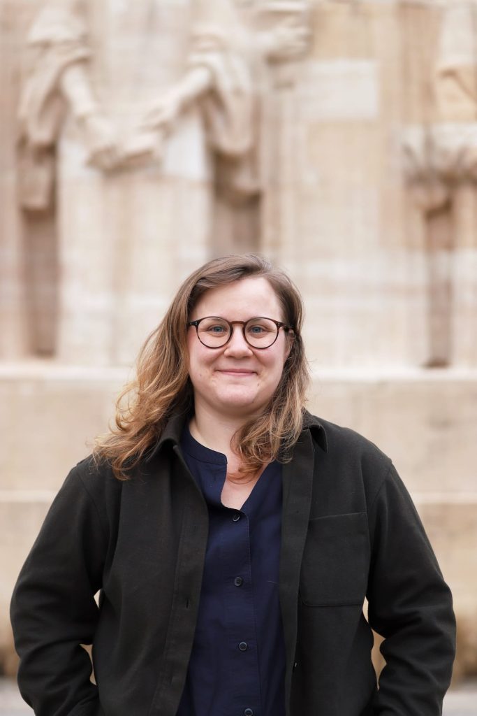 Célia Sepe, membre du comité de l'association Lyoxa oeuvrant pour le monde associatif genevois